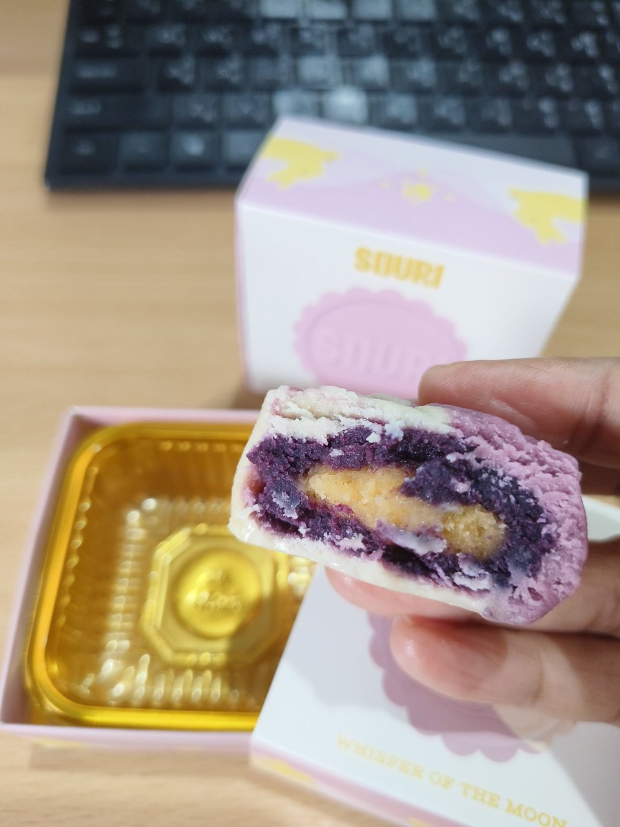lm_Lin's tweet image. 😋🤤😘
#SOURI #SOURIBKK
#SOURIMooncake  #WhisperOfTheMoon