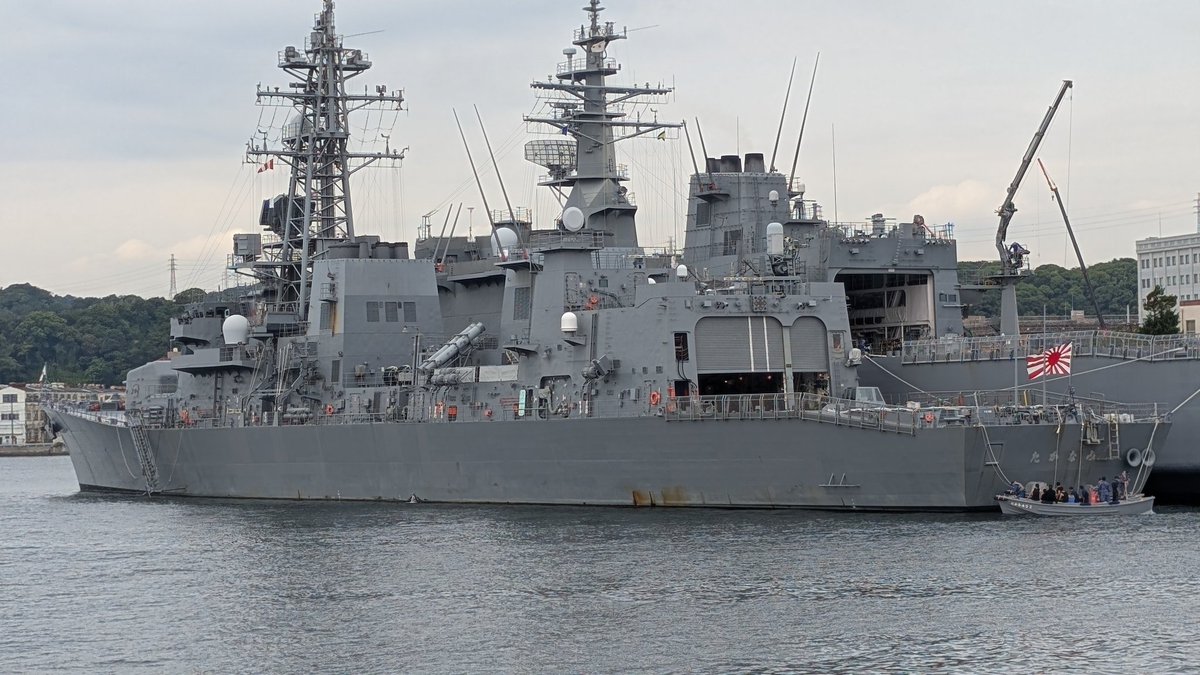 実物と比べてみるとなかなか面白い!