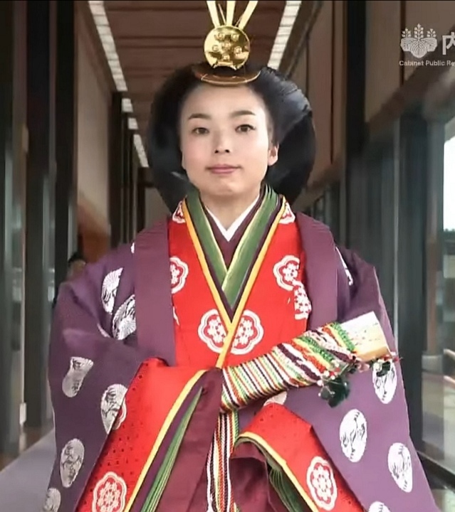 Monarchies2000's tweet image. La Princesse Akiko de Mikasa (43 ans) est devenue la nouvelle Chef de la Famille Mikasa, 4e branche cadette de la Famille impériale japonaise.  Elle a représenté le Japon à diverses reprises à l&apos;international. #Japan #Japon #monarchy #monarchie 🇯🇵