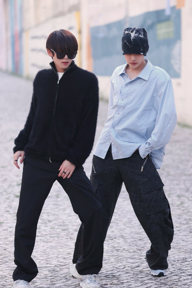 👯‍♂️

【2025.09.28 in Lisbon】
#행운즈 #luckyz 
#ZEROBASEONE #ZB1 #제로베이스원