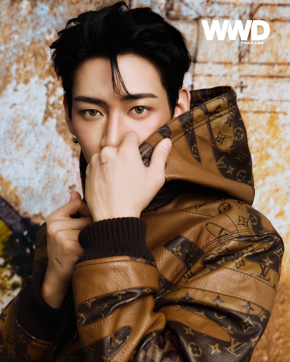 Minnn_JH's tweet photo. สิ่งที่รู้สึกว่า แบมแบม Pharrell และ LouisVuitton มันถูกที่ถูกทาง คือแฟชั่นและดนตรีของทั่นกำลังถูกพูดถึงไปพร้อมๆกัน ตัวอย่างรูปธรรม คือ งานวาติกัน จิงๆแบมเป็นคนที่จุดขายด้านตัวตนและภาพลักษณ์แข็งแกร่งมากก สิ่งเดียวที่กำลังรอเวลาการถูกค้นพบคือ เทสดนตรีของทั่น

#WWDThailandxBamBam https://t.co/uwrzdlkNN8