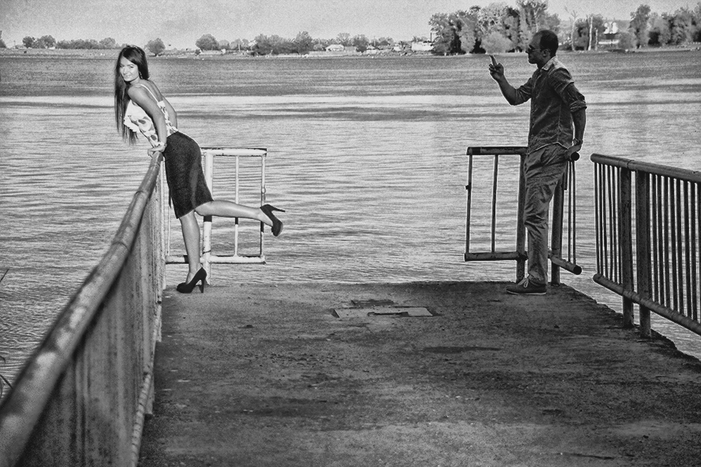 cornel2009's tweet image. Untitled
#blackandwhite #woman #people #portrait #lake #visions #art #moden #life #lifestyle #beauty #young
