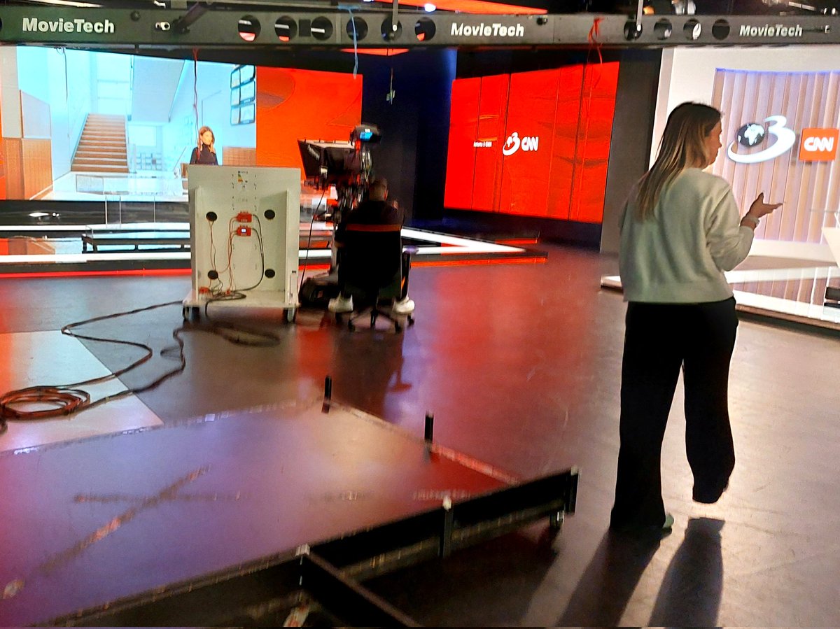 GabrielCojoc's tweet photo. #tvstudio #Antena3CNN https://t.co/YCrTKxwGcL