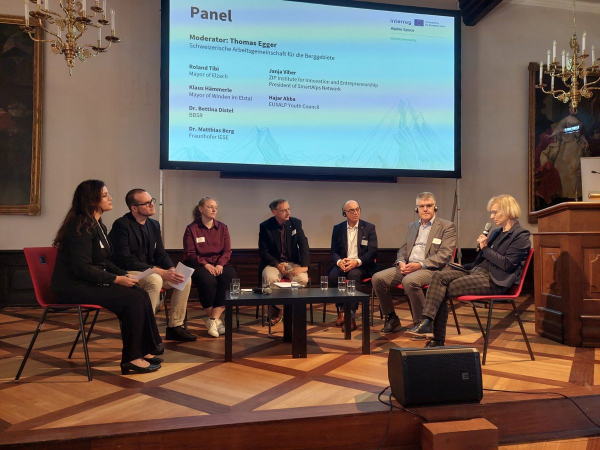 Gestern fand in Freiburg i.B. die Schlusskonferenz des Smartcommunity project statt. Im Rahmen des Projektes konnte klar aufgezeigt werden, wie Gemeinden und Regionen  in ländlichen Räumen die Potenziale der Digitalisierung nutzen können.