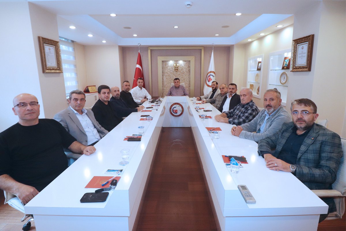 Odamız Yönetim Kurulu 152. Toplantısı Karamehmetoğlu Başkanlığında Gerçekleştirildi
Detaylar 🔗 rizetso.org.tr/H=3767
#rize #RizeTSO #TOBB