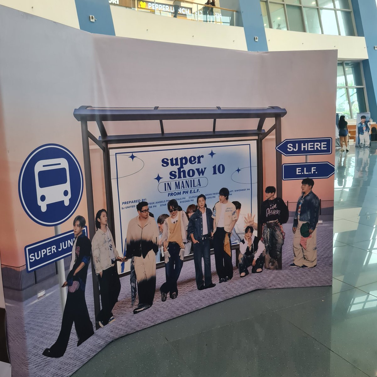 theoppaislife's tweet photo. It's indeed a fiesta here at the Music Hall of MOA!

💙 Fanclub booths
💙 Special Merch
💙 Fangirl with Filo ELFs!
💙 Show your love for SUJU!

@sjunitedph #SJFiesta #SUPERJUNIOR https://t.co/JWGLZzQ3tL