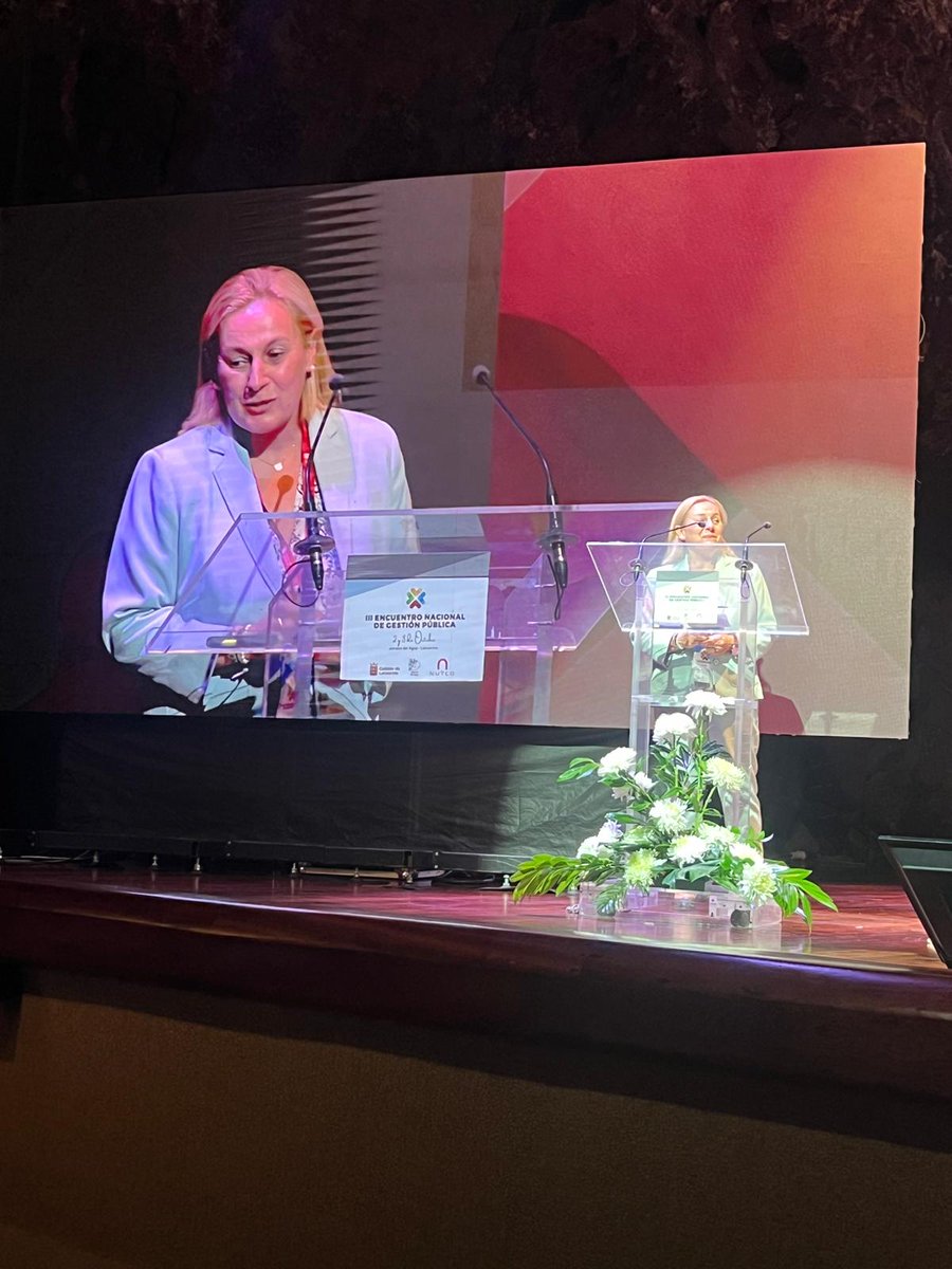 En el encuentro organizado por <a href="/nutco2015/">Nutco</a> y <a href="/CabildoLZ/">Cabildo de Lanzarote</a>. Hablando de Empleo publico y de todo lo que queda por hacer. Un disfrute compartir y aprender