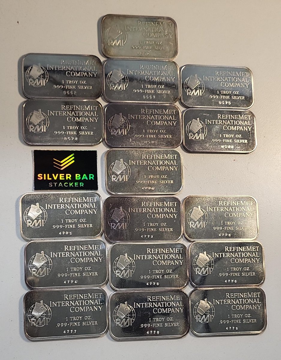 SilverBarStackr's tweet photo. Lot of 17x RefineMet Serialized 1oz Vintage Silver Bars [Includes 10x Sequential Serials] (1 lot available)

Buy Now or Make Offer on @whatnot:
https://t.co/SB9qq4hYho

#Vintage #Silver #Bar #RMI #RefineMet #Stacker #Gold #PreciousMetals #Platinum #Palladium #Rare #Bullion https://t.co/V3BgQUc3ah