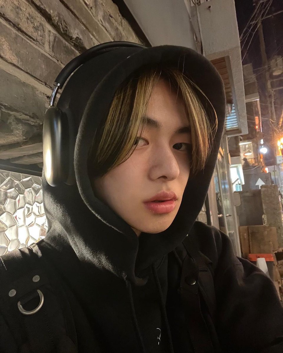02x03archive's tweet photo. 221121 연상 인스타 #렝원 

한남동 한식 다이닝바 5412 데이트 https://t.co/NBVOqZZIJm
