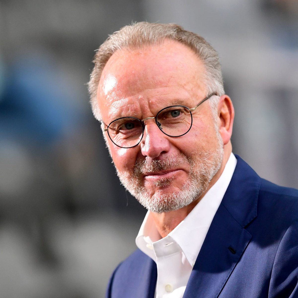 Footballtweet's tweet photo. 🎙 Bayern CEO Karl–Heinz Rummenigge on players complaining about the congested schedule:

“I understand this argument. But the players and their agents have fallen into this trap. By demanding ever higher salaries, they are forcing the clubs to generate ever higher revenues. And where does this revenue come from? Through more games. 

And that is why I say: we must sit down with all those involved and discuss without emotion what mechanisms we need to bring back more serious and rational times — including in terms of business.” ⚠️