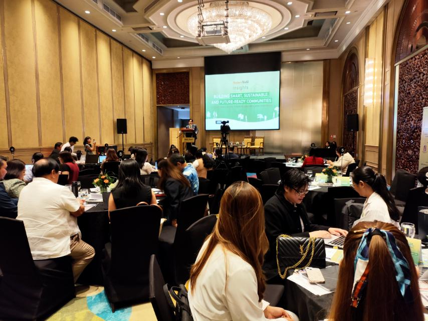 abconoza_BW's tweet image. @bworldph holds #BusinessWorldInsights forum on #SmartCommunities, with discussions from representatives from @UNDPPH, PDP+Architecture, RLC, Vivant Water, @DHSUDgovph, and Ovialand. Highlights from the forum on this account and @anjela_BW.