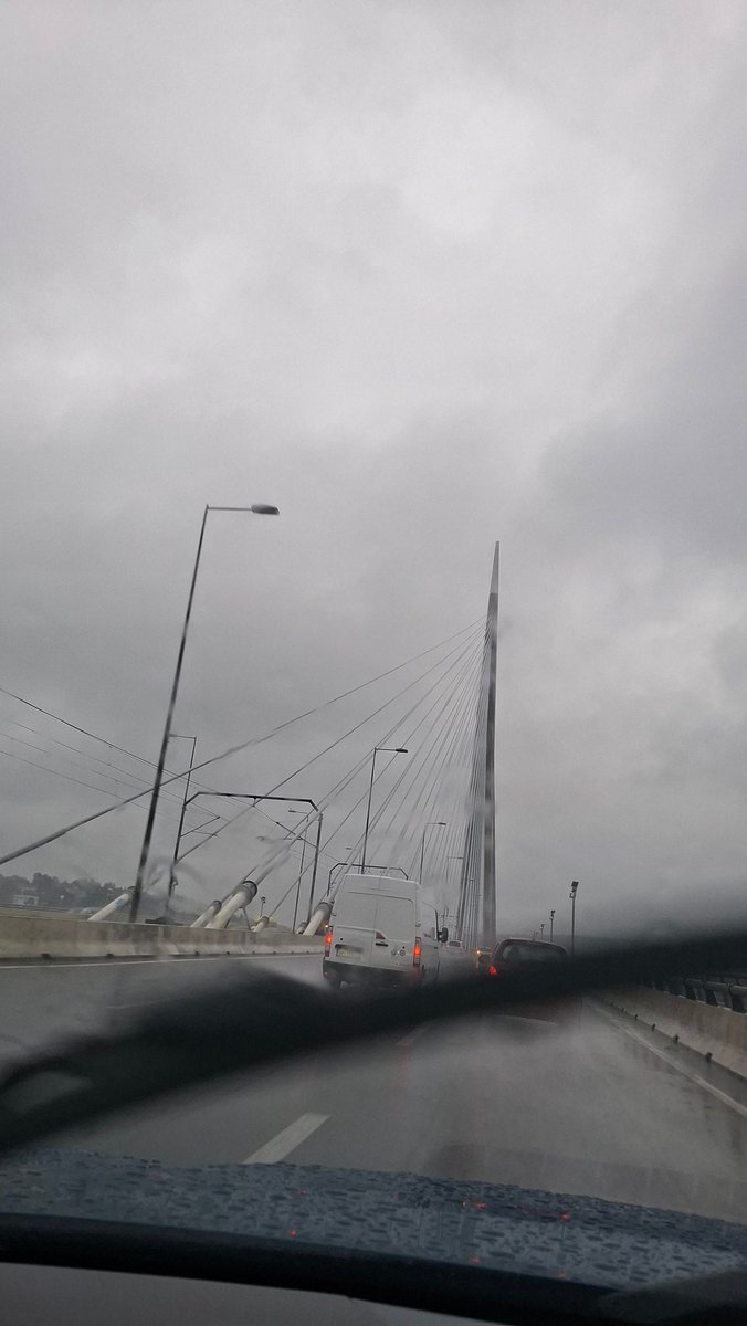 borhesbg's tweet photo. Najbolja stvar koja se desila Beogradu u poslednjih 15 godina je Đilasov most https://t.co/bmUGR5aais