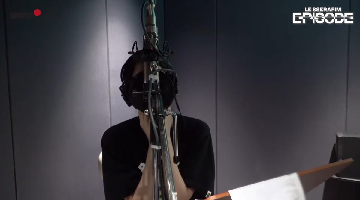 ㅤ

#REC_진울  ⋮ ⌗ 최설아의리코드 ┆ #faSeolasido

빡세한 스케줄이 떴다ㅠㅠ 오늘은 #SAMUEL 프로듀서님과 함께 다른 곡을 녹음했다. 오늘 컨디션이 좀 안좋아서 많이 아쉬운 마음이 있는데 <a href="/ebulliend/">SAMUEL.</a> 님 덕분에 오늘 녹음은 재미있게 마무리했다!! Always thank you to producer-nim! 🖤

ㅤ