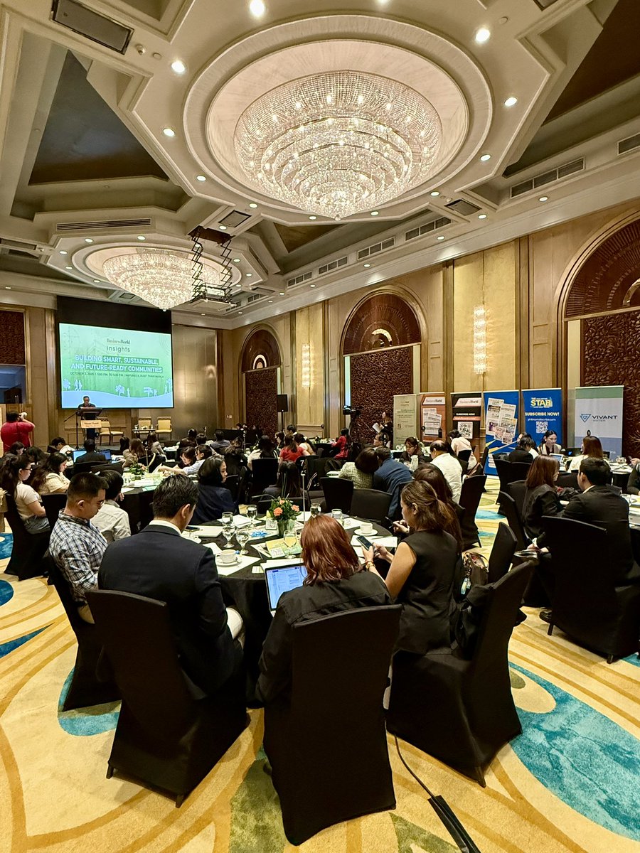 Jaollibee's tweet image. Happening now: #BusinessWorldInsights with the theme, “Building Smart, Sustainable and Future-Ready Communities” at the Dusit Thani Manila. @bworldph