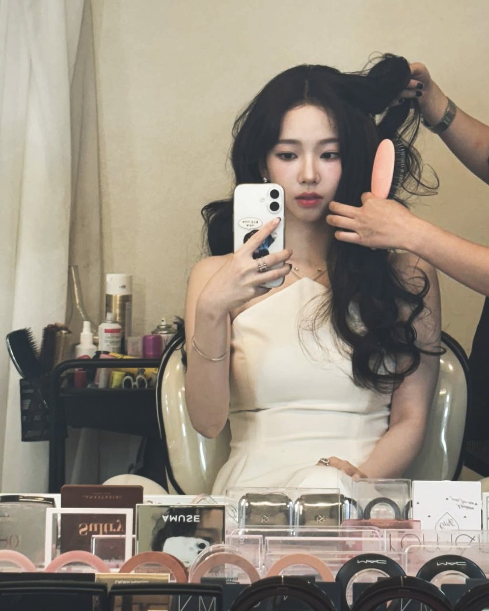♥︎ (@djiminyoo) on Twitter photo  ♥︎ (@djiminyoo) on Twitter photo