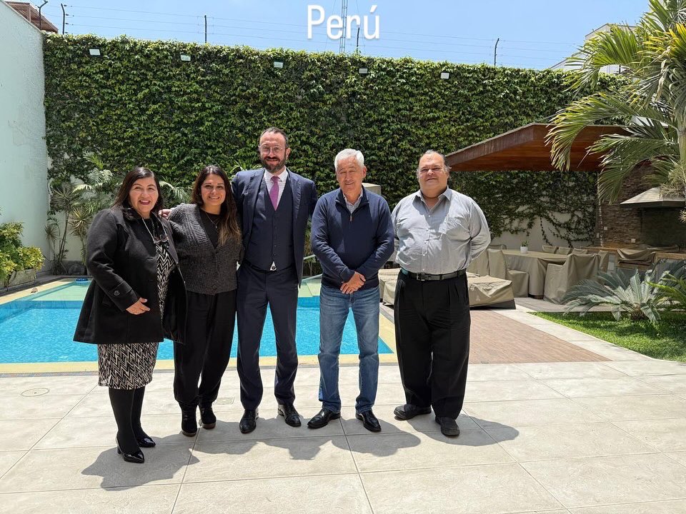 Amazing Congress of Peruvian Society of Cancer in Lima! Also great chance to see friends like  Jose Luis Elias, Lenny Bravo y Jenny of the Peruvian university <a href="/UPSJB/">Universidad Privada San Juan Bautista</a> !!