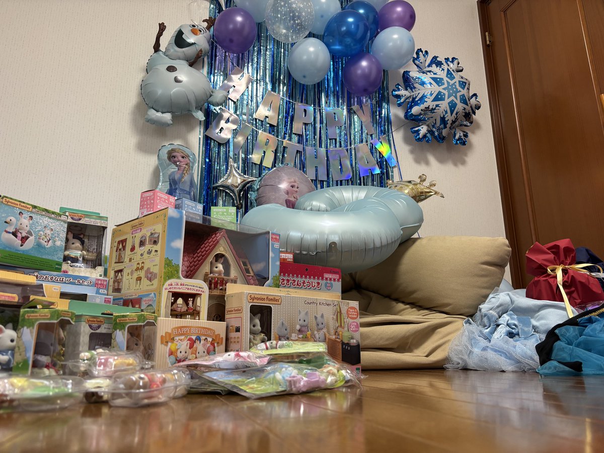 kurimaru_SB_B's tweet image. 本日娘が3歳になりました😭
時が過ぎるのが早すぎます...

パパ頑張りました💪

#誕生日　#娘