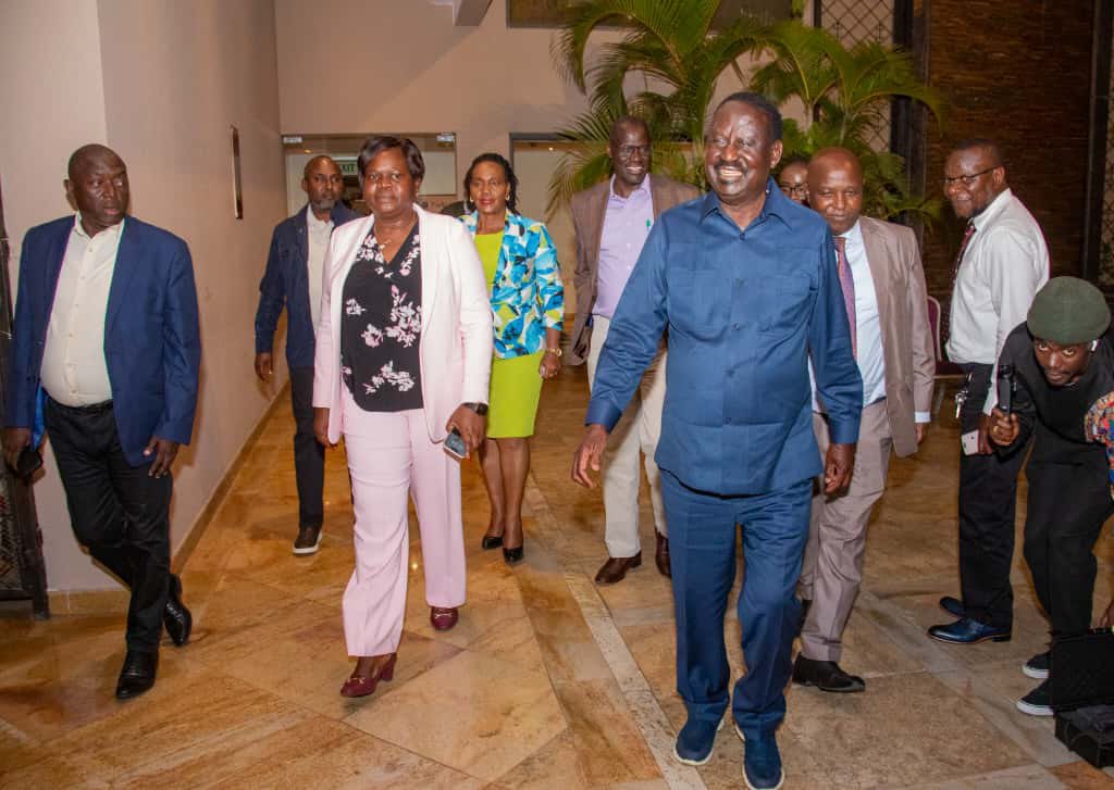 TheODMparty's tweet photo. Party Leader @RailaOdinga is briefed on the ongoing plans for the upcoming big event, #ODMat20 to be celebrated in Mombasa. It is all systems go… #ChungwaNation #TukutaneMombasa https://t.co/lHybumidhm