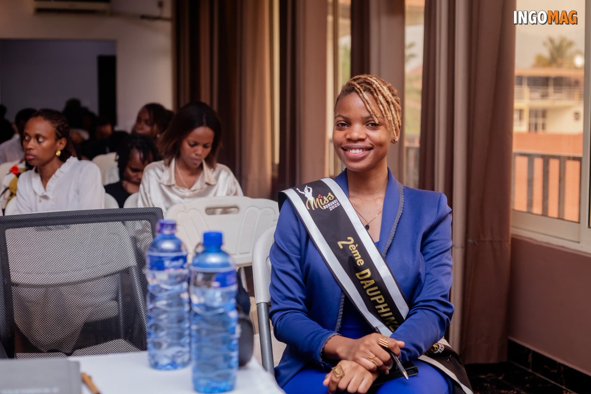 IngoMagazine's tweet photo. Madame Yvette Ihorimbere, Directrice Générale d’Ingiro Action Centre, met en avant le rôle fondamental des femmes dans la société et leur contribution active au développement, même sans accès à une éducation formelle pour certaines. Elle souligne leur engagement à encourager l’éducation de leurs enfants, investissant ainsi dans l’avenir. Pour soutenir efficacement les femmes, elle propose de les rassembler afin de mieux comprendre leurs besoins réels. Dans ce contexte, les médias jouent un rôle crucial en valorisant leurs actions, en mettant en lumière leurs contributions et en renforçant leur visibilité, ce qui favorise la reconnaissance de leur rôle essentiel dans la société.

Ingiro Action Centre se consacre donc à la promotion et au développement des femmes en créant un environnement propice à leur formation, leur expression et leur entrepreneuriat, afin qu’elles deviennent des actrices clés de la transformation sociale et économique. À travers des programmes axés sur l’éducation, la formation professionnelle, le leadership, la santé et l’autonomisation économique, le centre vise à renforcer la confiance et l’indépendance des femmes. De plus, il intègre la communication comme levier de changement, notamment via des émissions radiophoniques qui donnent la parole aux femmes, abordent leurs enjeux et sensibilisent le public à leurs droits, défis et réalisations, célébrant ainsi leur épanouissement et leur impact dans la société.
#Burundi
#He4She 
#IngoTujane 
#GenderEquality
#WomenLeaders