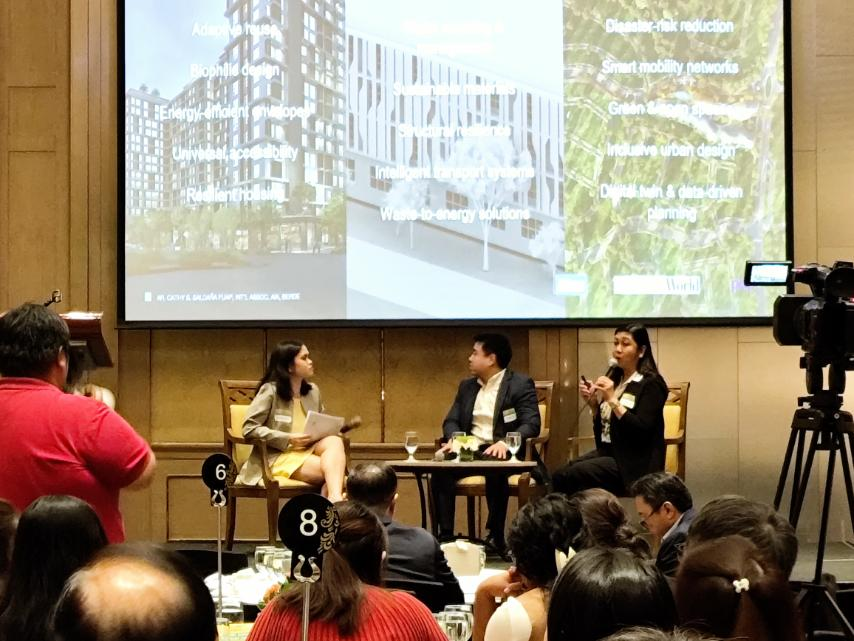 abconoza_BW's tweet image. [PANEL DISCUSSION 1] Ar. Cathy Saldaña of PDP + Architecture and Ramon Rivero Robinsons Land Corp. tackle “Sustainable Cities and Green Development: Balancing Growth with Environmental Protection” with @beatrizcruzbw of @bworldph | #BusinessWorldInsights #SmartCommunities