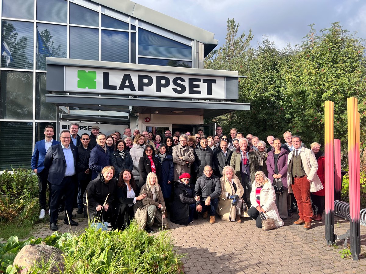 AustriainFIN's tweet photo. Amb. Pichler visited Rovaniemi together with the Diplomatic Corps. The varied programme included visits e.g. to Lapland Air Wing, companies such as @LappsetGroup, Santa Claus Village and a reindeer farm. Thank you for organizing this excursion @Ulkoministerio and @VisitRovaniemi! https://t.co/kmIyRuRLzc