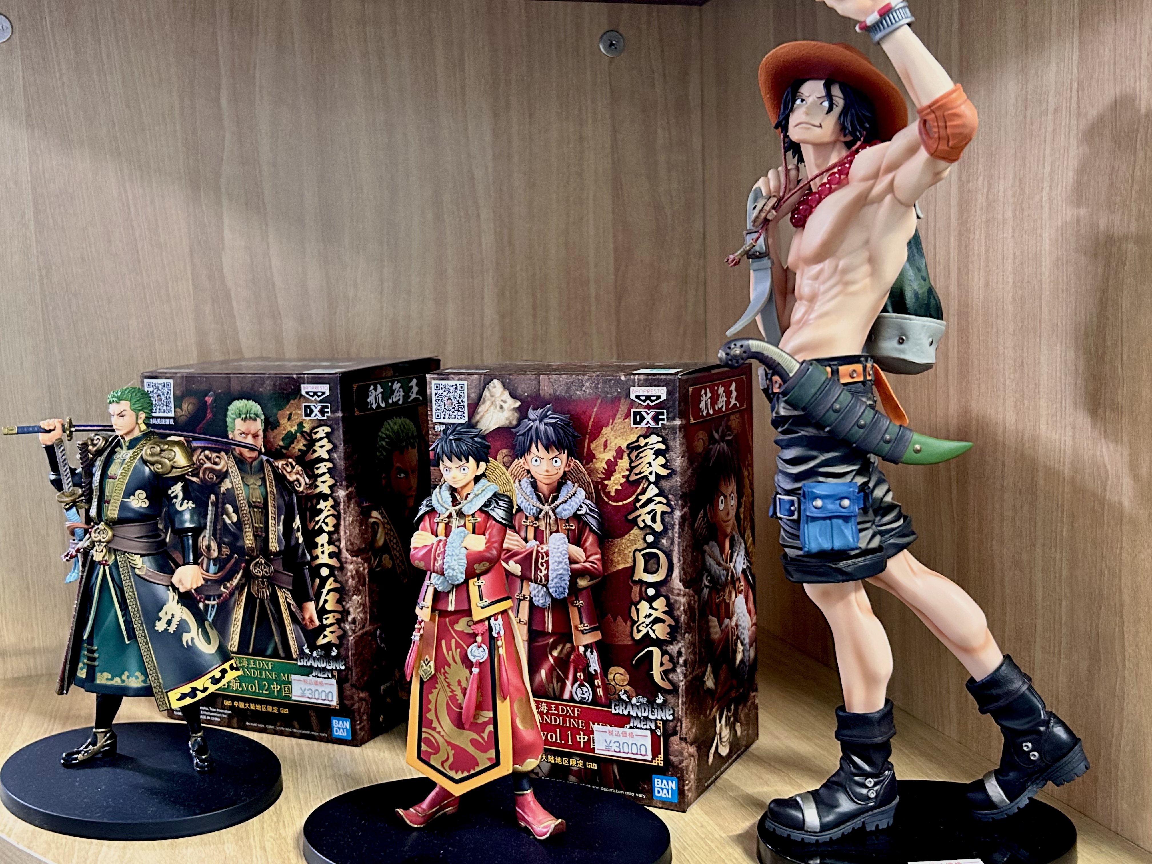 ONE PIECE フィギュア　まとめ売り　ルフィ　エース　ドフラミンゴ　ゾロ他 ワンピース フィギュア エース、ルフィセット BROTHERHOOD