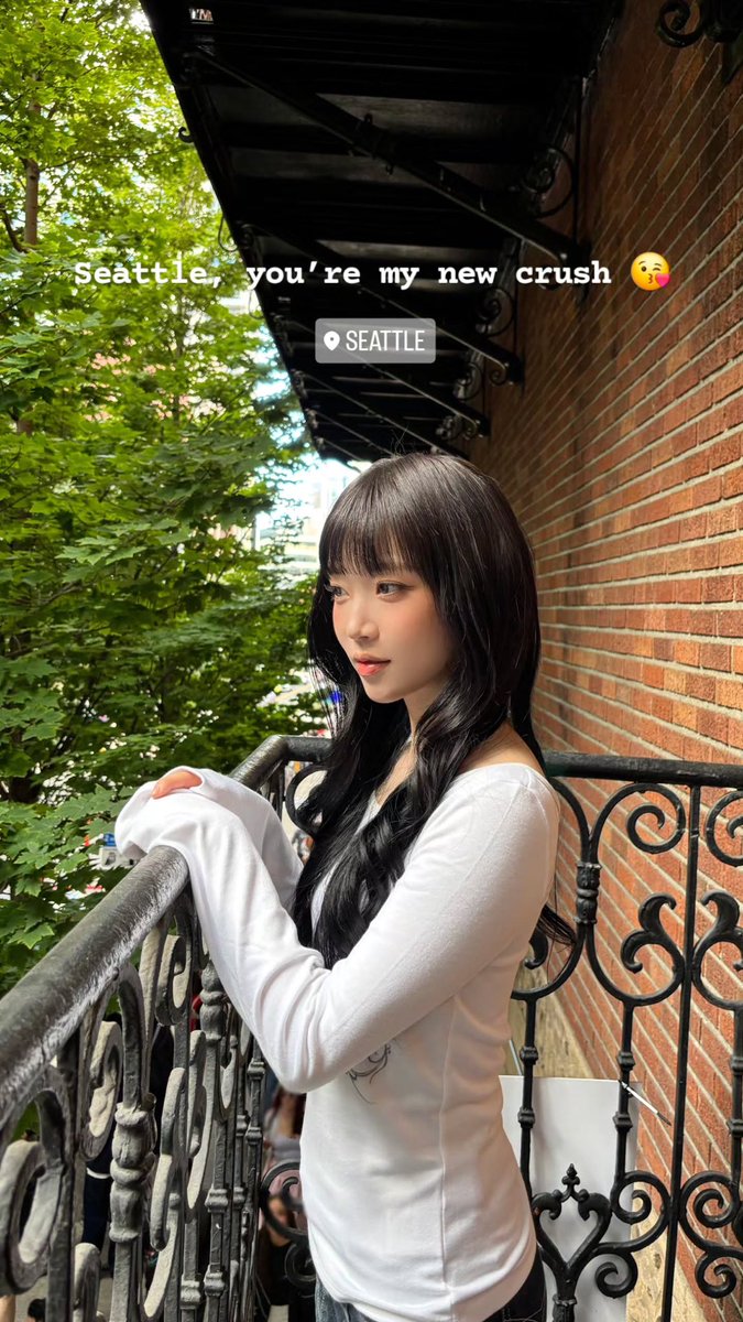stayc sumin pics tweet media