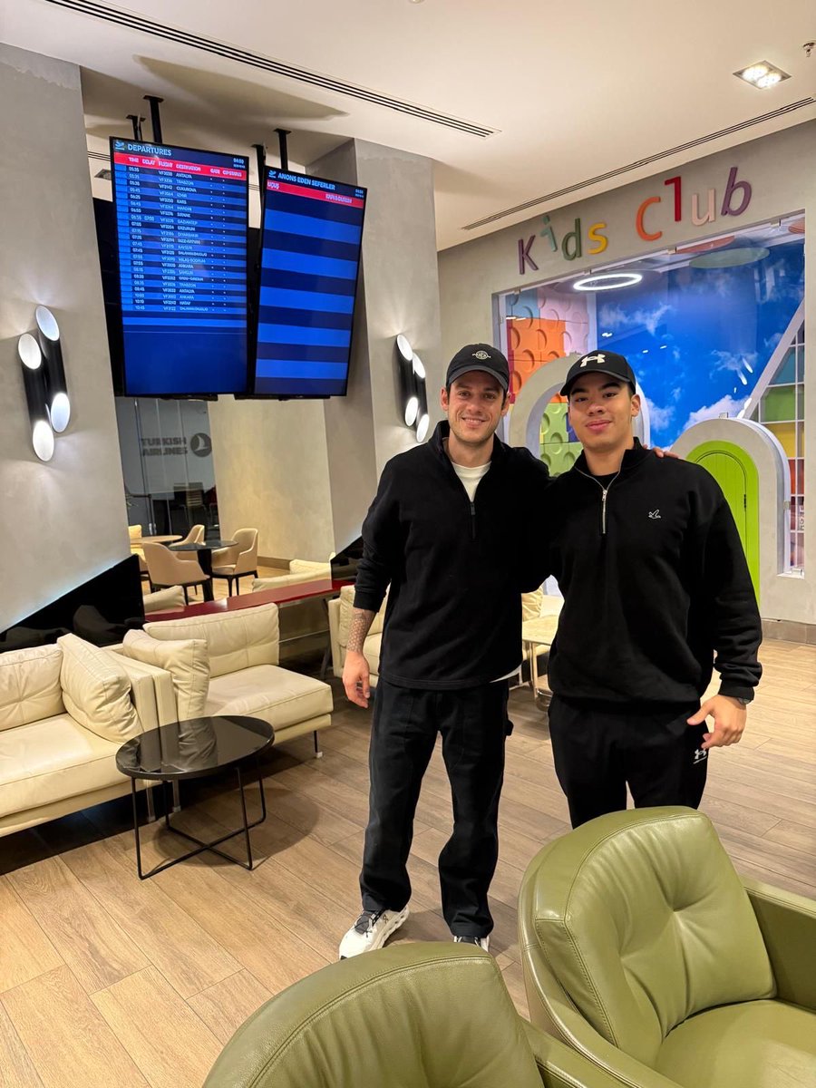 Kardeşimle <a href="/Orkunisitmak/">Orkun Işıtmak</a> sözleşip mi giyindiniz ????