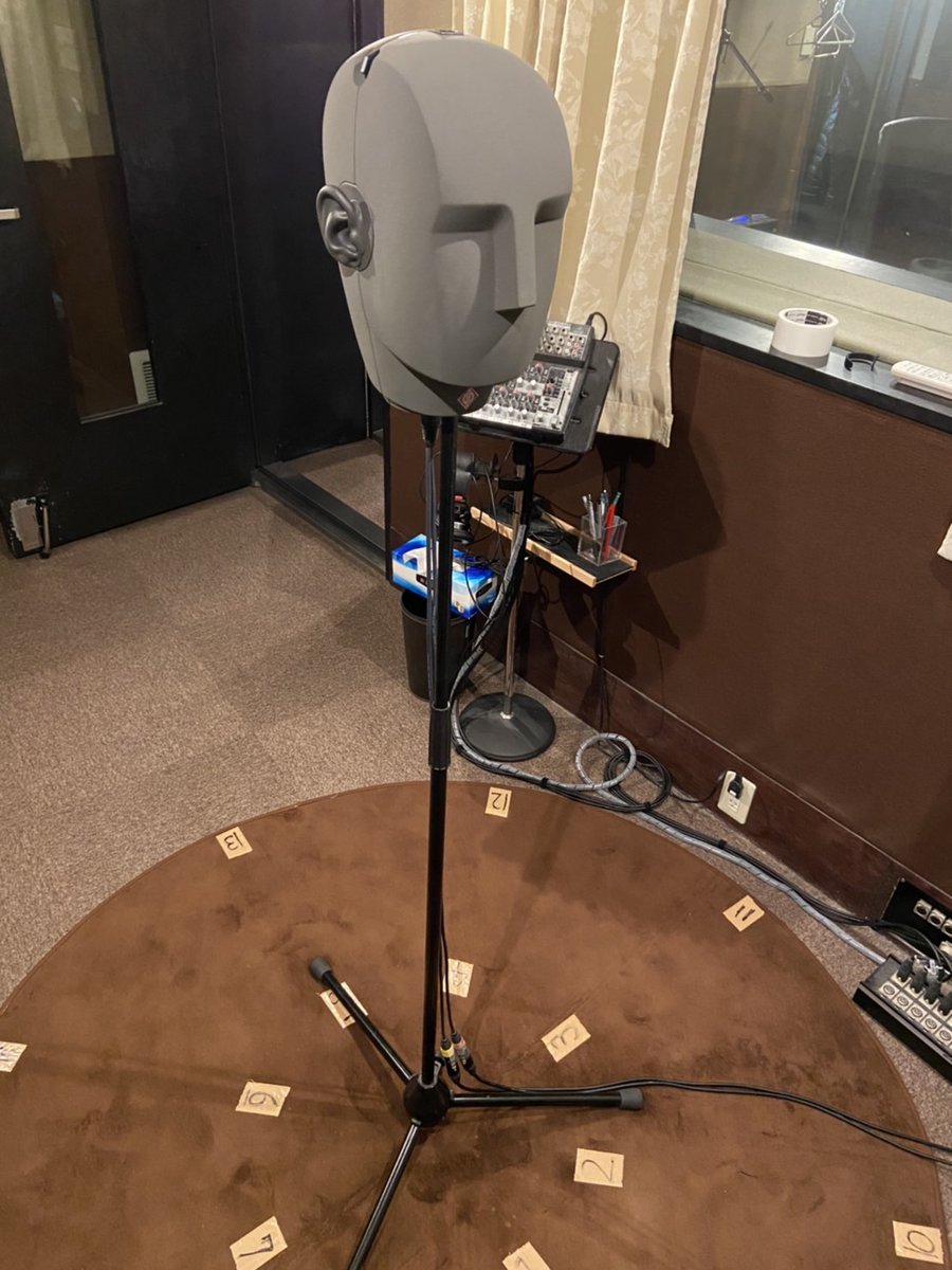 本日はバイノーラルマイクを使用して
音声作品の収録を行いました˙⋆✮
ご利用ありがとうございました🙇‍♀️

当スタジオでは
企業様、サークル様、個人勢の方々…
皆様からのご予約をお待ちしております！！
詳細は固定ポストよりご確認ください🐈‍⬛˚ᯤ₊