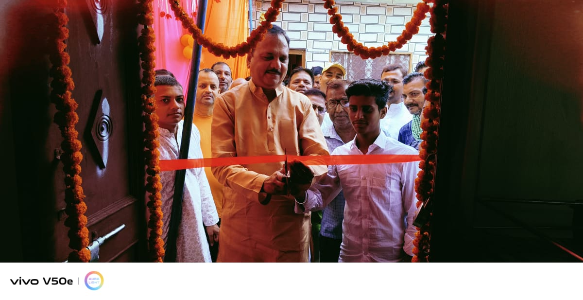 MPSinghRanu2's tweet image. कस्बा सवायजपुर में हरिओम पान भण्डार के नाम से चर्चित अभिन्न सहयोगी हर्षित सैनी जी के नवीनतम RO वाटर प्लांट के शुभारम्भ अवसर पर सम्मिलित होकर अपनी शुभकामनाएं प्रेषित की।।
@BJP4India @BJP4UP