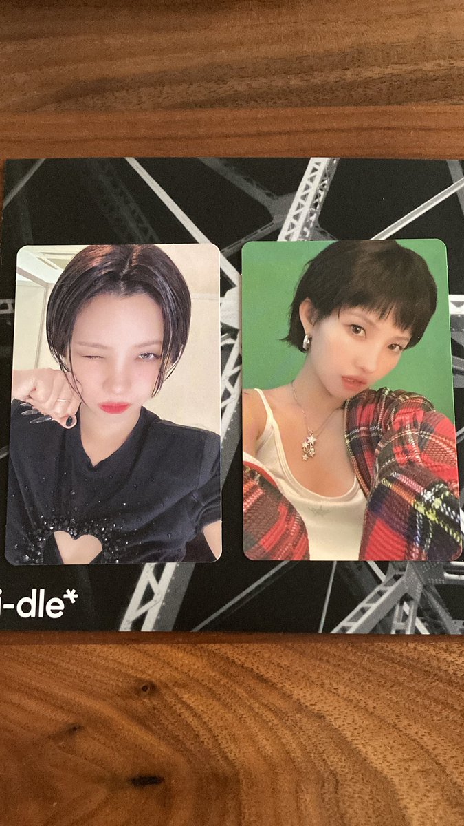 __o0jl's tweet photo. i-dle idle アイドゥル どうしよっかな 
トレカ ポスター ver. 特典 交換 タワレコ 

〈譲〉1枚目 
ソヨン タワレコ特典, Poster Ver.

〈求〉同種　シュファ

10/4会場手渡し優先で、郵送での交換も可能です🙇‍♀️
お気軽にお声掛けください！ https://t.co/aGb0nkjBDo