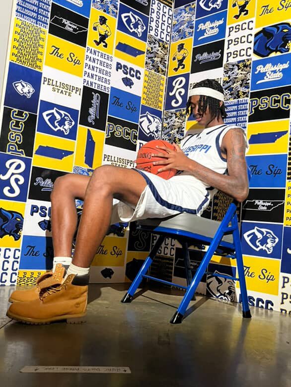 3 level scorer activated! 💪🏾💪🏾💪🏾 <a href="/JaydenDickens5/">Jayden Dickens</a> #TSTJ2025