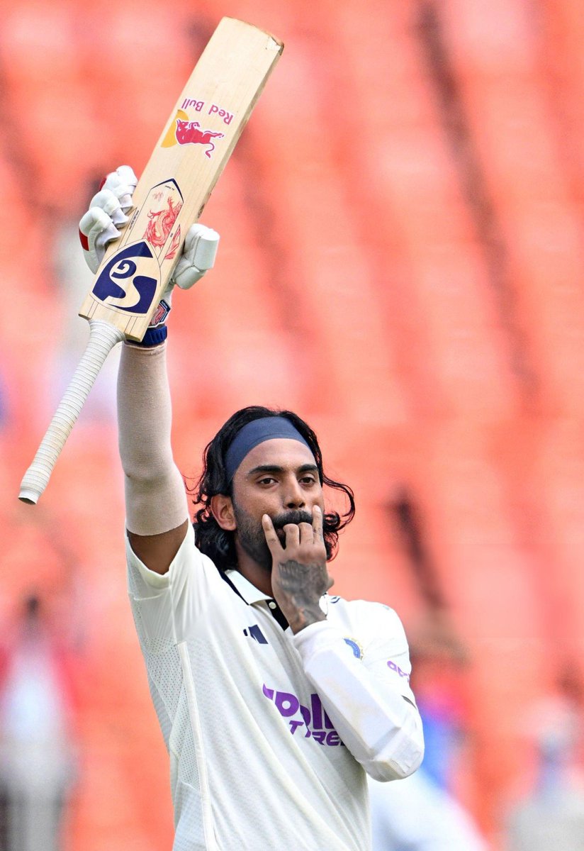 CSKFansOfficial's tweet image. Whistles for the Klassy Rahul 💙🥳

#INDvWI #KLRahul
📸 Getty Images