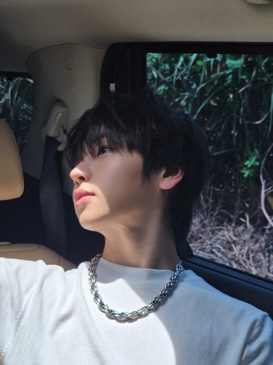 IDID_starship's tweet photo. [🌠] #정세민_DID
내가 너무 좋아하는 유찬이형!! 
생일 너무 축하해요!!!🎉🥳🎂 유찬이형와 같은 팀인 아이딧으로서 생일을 함께 하게 되어서 
너무 기분도 좋고!!! 우리 유찬이형이 
앞으로 원하는 대로 모두 잘 이뤄지고 행복했으면 좋겠어요!!! 
앞으로 계속 생일 축하 해 줄 거니깐!
가지고 싶은 거 있으면 언제든지 말 하기~ ㅋㅋㅋㅋㅋ 
항상 우리 팀 재밌게 이끌어주고 
아이딧 항상 챙겨줘서 고마워요!! 😁
아 그리고 저희 유찬이형 예쁘고 착하고 잘생기고 노래 잘하고 춤 잘하고 셀카도 잘 찍고 착하고 말도 잘하고 센스 넘치게 낳아주신 유찬이형 부모님 너무 감사드립니다❤️
여러분. 저희 유찬이형 생일이거든요? 댓글 예쁘게 달아라.

#IDID #아이딧 #JEONGSEMIN #정세민