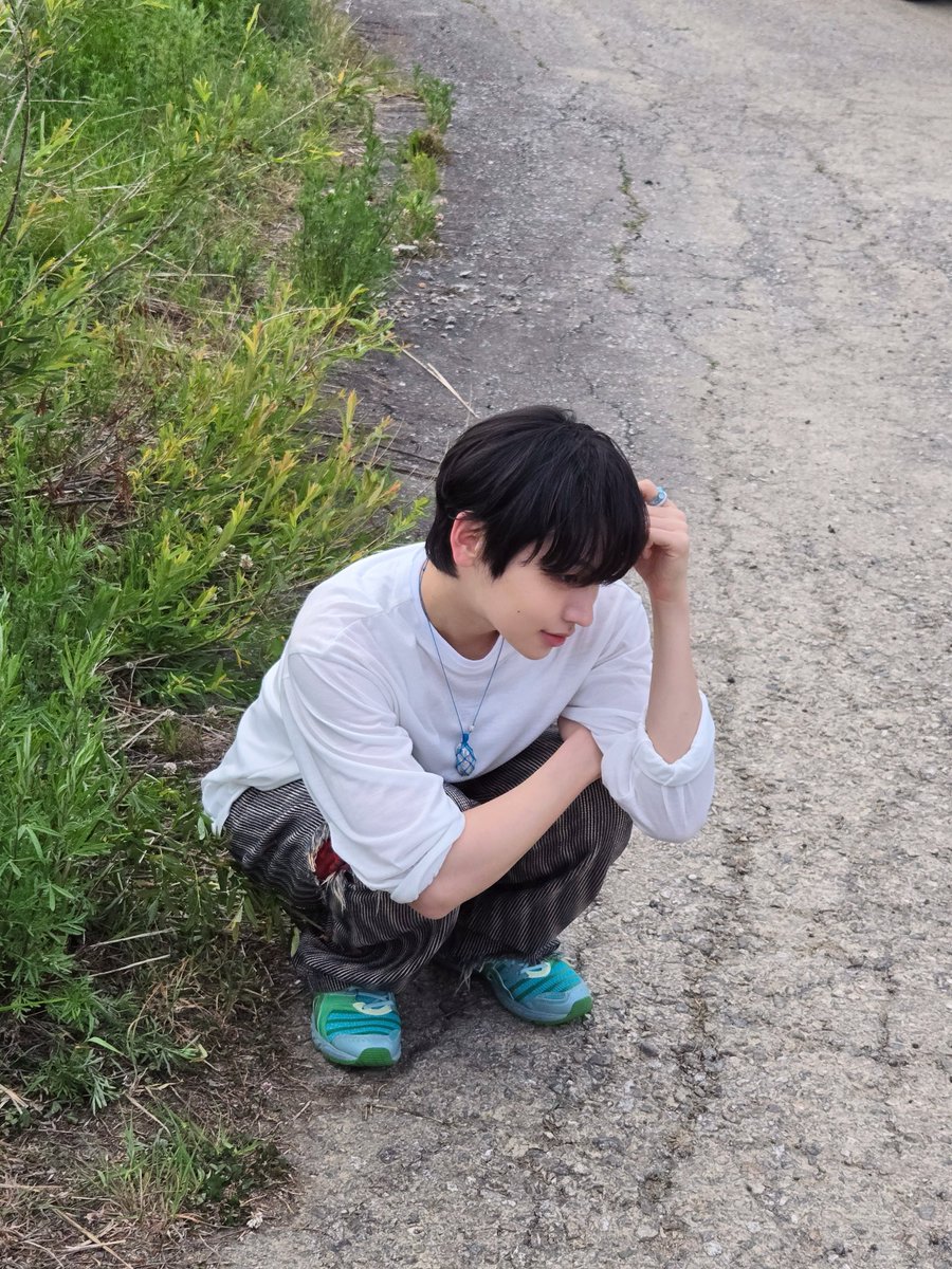 IDID_starship's tweet photo. [🌠] #정세민_DID
내가 너무 좋아하는 유찬이형!! 
생일 너무 축하해요!!!🎉🥳🎂 유찬이형와 같은 팀인 아이딧으로서 생일을 함께 하게 되어서 
너무 기분도 좋고!!! 우리 유찬이형이 
앞으로 원하는 대로 모두 잘 이뤄지고 행복했으면 좋겠어요!!! 
앞으로 계속 생일 축하 해 줄 거니깐!
가지고 싶은 거 있으면 언제든지 말 하기~ ㅋㅋㅋㅋㅋ 
항상 우리 팀 재밌게 이끌어주고 
아이딧 항상 챙겨줘서 고마워요!! 😁
아 그리고 저희 유찬이형 예쁘고 착하고 잘생기고 노래 잘하고 춤 잘하고 셀카도 잘 찍고 착하고 말도 잘하고 센스 넘치게 낳아주신 유찬이형 부모님 너무 감사드립니다❤️
여러분. 저희 유찬이형 생일이거든요? 댓글 예쁘게 달아라.

#IDID #아이딧 #JEONGSEMIN #정세민