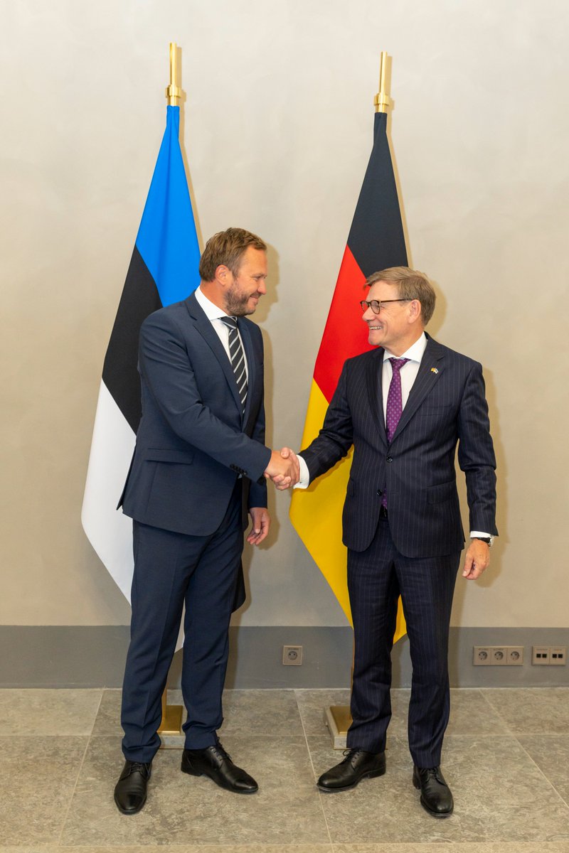 Happy Unity Day to the people of Germany and my colleague, <a href="/AussenMinDE/">Johann Wadephul</a>. 

Estonia and Germany stand together as close partners  &amp; allies in <a href="/NATO/">NATO</a>.

Wishing you a joyful day of celebration.

🇪🇪🤝🇩🇪