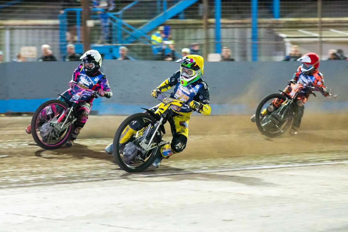 🏆

Another entertaining night of racing at the Adrian Flux Arena to close out 2025 🏁

Ben Trigger denied the previously unbeaten Cooper Rushen in the Young Stars Pride of the East Final. Congrats! 👏

🥇 Ben Trigger
🥈 Cooper Rushen
🥉 Will Cairns

📸 Ian Burt | #OurStars⭐️