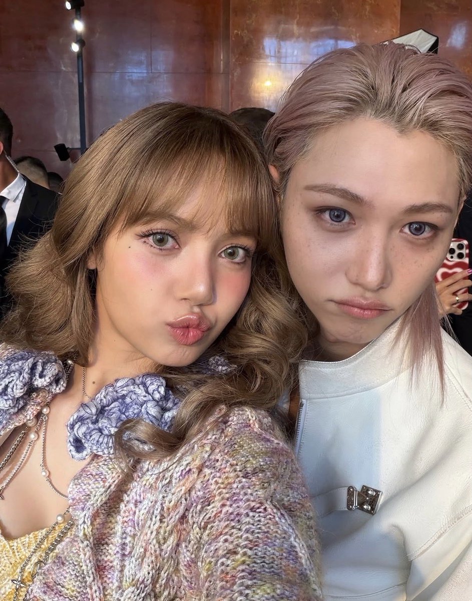 Some of my fave shots of Felix from the LVSS26 🥹❤️

FELIX PFW LOUIS VUITTON SS26
#FELIXxLVSS26 #FELIX
#FELIXxLouisVuittonPFW