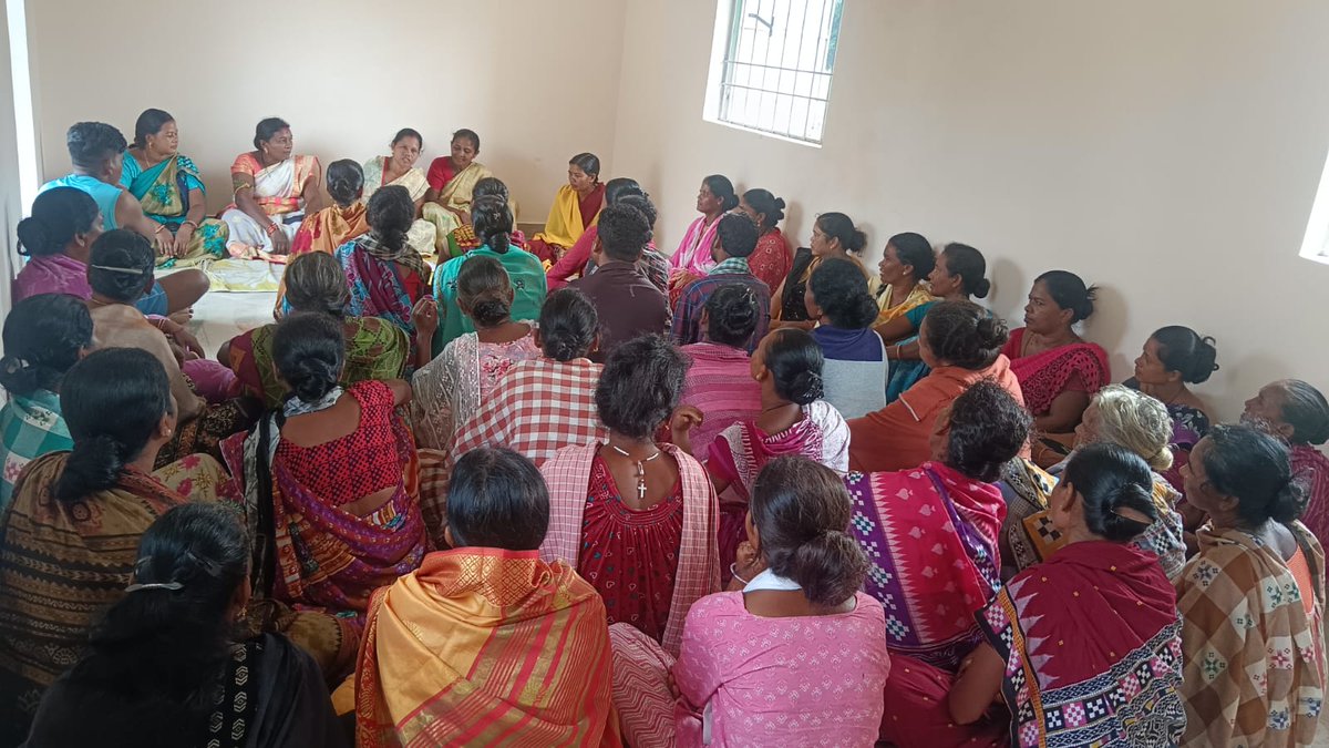 ITDASundargarh's tweet photo. Special Grama Sabha in Bhabanipur village of sadar block under Adikarmayogi Abhiyan.
#AdiSewaParv
#AdiKarmayogiAbhiyan
#EmpoweringTribalViksitBharat
#JanajatiyaGauravvarsh
#BirshaMunda150 https://t.co/bmxVOlRWFm