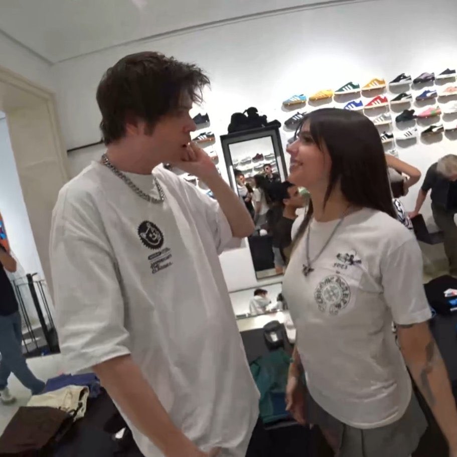 BadFaceFan's tweet image. Elrubius y Saramalacara