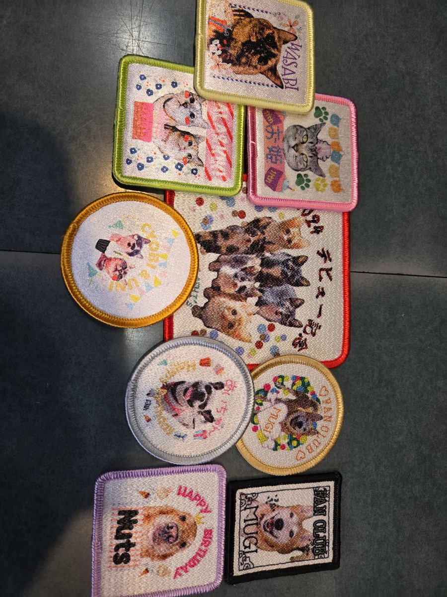 kedama_wacafe's tweet photo. 【ワッペン】
ワッペン小各1000円税込
ワッペン全員集合税込5000円
全てセット税込15000円
支払は
●Amazonギフト
●PayPay
ID
yoo0805
千葉興業銀行
南流山支店
普通4830281
店番号216
となります。
良かったら購入お願い致します。
大切に飾るもよし。アイロンでしっかりくっつきます。 https://t.co/uAxCll4UZ6