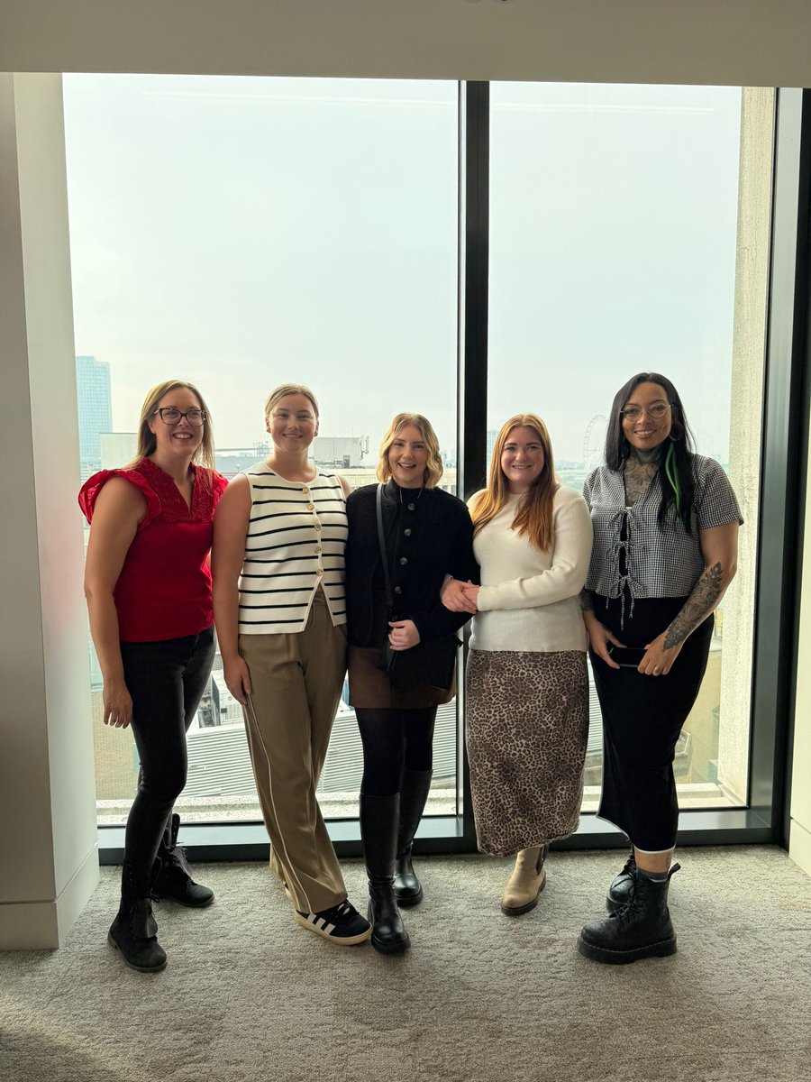 rachrose30's tweet photo. Fab day down in London @NMTNGUK meeting, sharing ideas on education and developing ED nurses! Two fantastic talks from a clinical psychologist and from the SIA on traumatic spinal cord injuries. @nhsuhcw https://t.co/q8rIRWsM0b