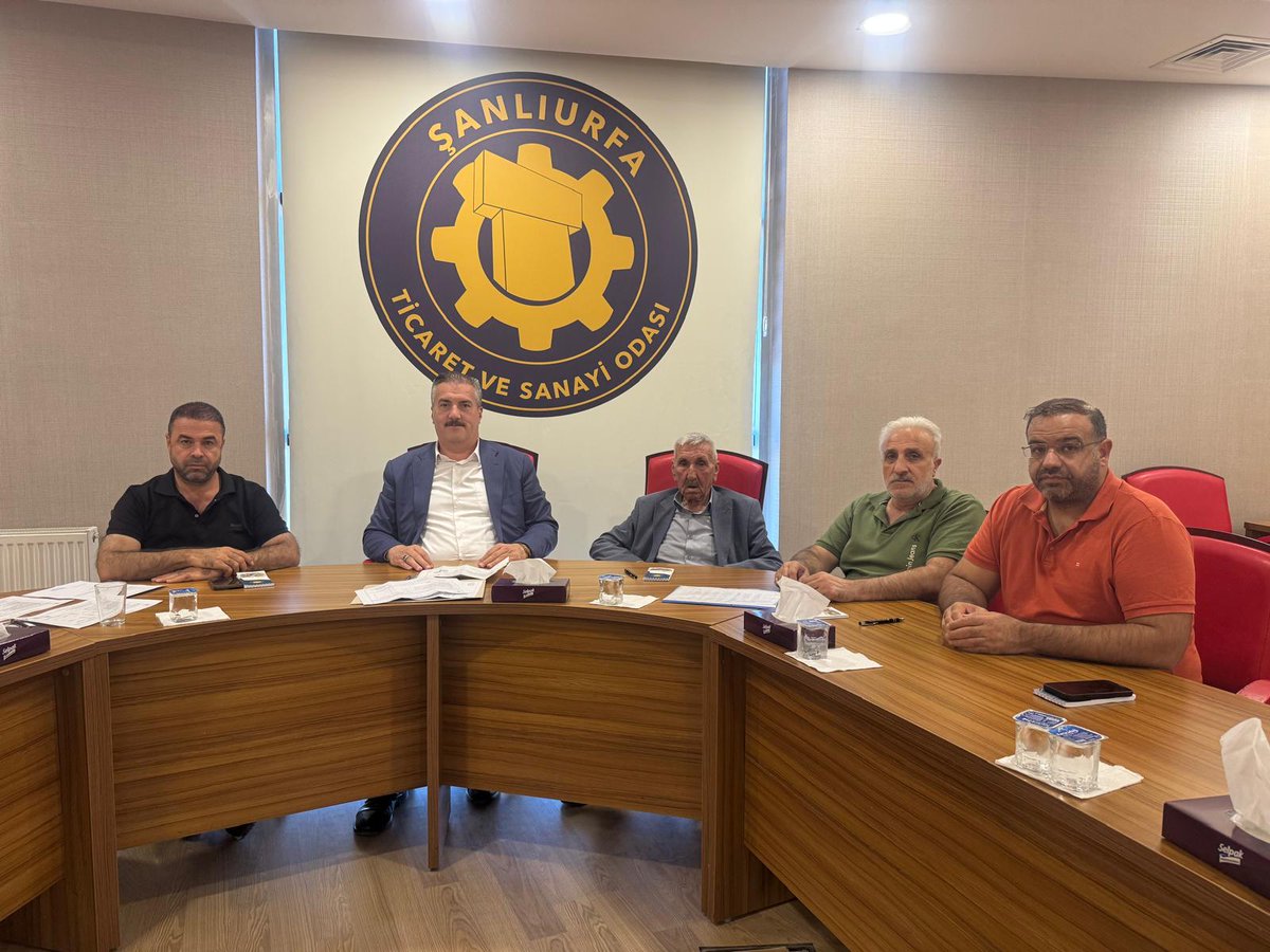 14.Meslek Komitesi (Gıda Sektörü) Ekim ayı olağan toplantısı; Meclis ve Komite üyelerinin katılımıyla gerçekleşti. Toplantıda gündem maddelerinin yanı sıra sektörel sorunlar ve çözüm önerileri görüşüldü.