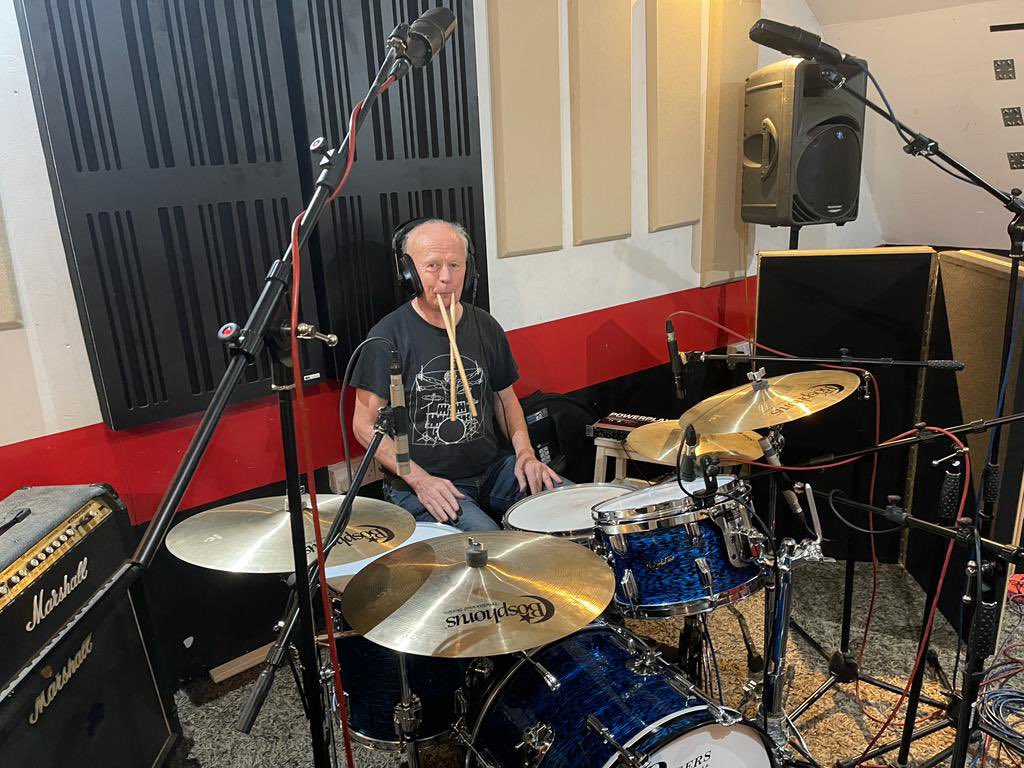 We’ve got #MusicStudioGiftVouchers available perfect for anyone who’s into music or wants to get started.
They can be used for:
#Recordingsessions
#Mixing or #mastering tracks
#Musicproduction 
Tutorials with experienced sound engineers
📞 Call us to grab one: 020 8883 9641