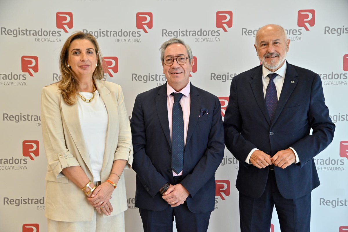 Col·legi d'Adm. de Finques de Barcelona-Lleida (@cafbcn_lleida) on Twitter photo El Col·legi d’Administradors de Finques de Barcelona-Lleida ha estat present a les IV Jornades d’ADR en l’àmbit registral sota el títol: “On som 180 dies després de la Llei Orgànica 1/2025?”.
🗣️  A la trobada van assistir en representació del Col·legi el president Lorenzo Viñas El Col·legi d’Administradors de Finques de Barcelona-Lleida ha estat present a les IV Jornades d’ADR en l’àmbit registral sota el títol: “On som 180 dies després de la Llei Orgànica 1/2025?”.
🗣️  A la trobada van assistir en representació del Col·legi el president Lorenzo Viñas