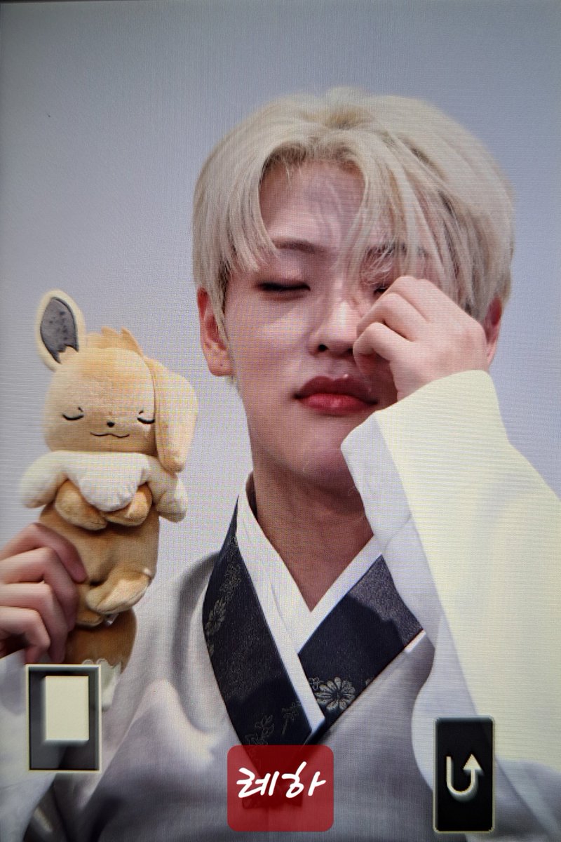 RedHeart1120's tweet photo. 251002  라이징스타 팬싸 ♡ Preview

#무진 #MUJIN 
#더킹덤 #TKD #TheKingDom https://t.co/Y9LCxpMKUS