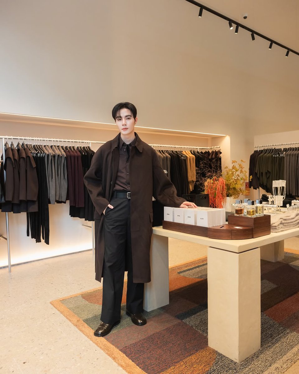 【新品】ZeePruk SUPER SUN ブランケット【ZeeNunew】 Where we find a unique combination of beauty values, wisdom