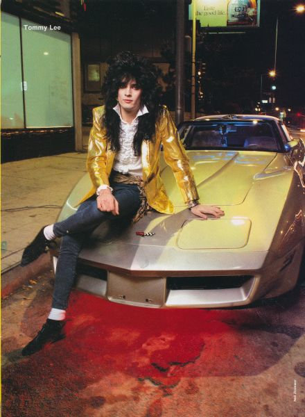 Rockstarscars's tweet photo. Happy Birthday to Tommy Lee pls seen here in 1986 with his T Top Corvette, look at the fur seat covers!! How cool are they!! ( well or warm! ) would love to interview him about his cars, does this Vette still exist? #ProTeamCorvette RP https://t.co/16sO4Shr6o