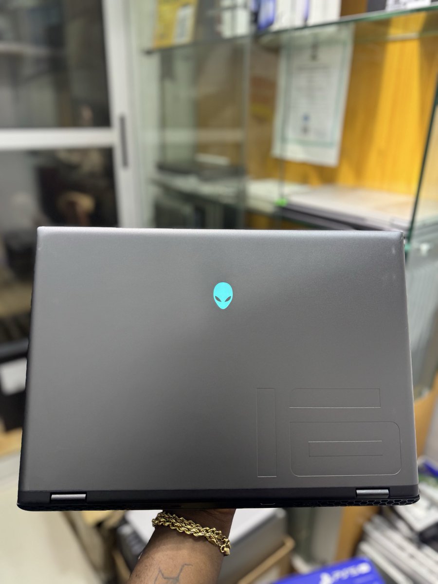 UK USED
ALIENWARE M16 R2
1TB SSD 16GB RAM 
INTEL ULTRA 7 155H
8GB RTX 4070 NVIDIA GRAPHICS
RGB KEYBOARD LIGHT 
Available for N2,400,000 
Office Address:No 2 Pepple street,Ikeja computer Village 
Call or WhatsApp 08037774591

#BBNaija
