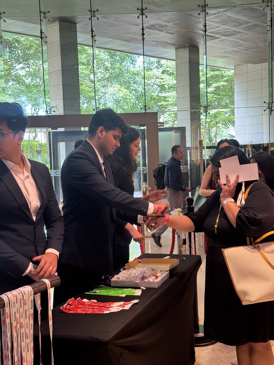 METedu's tweet image. Students of MET Asian Management Development Centre, MET Institute of Management &amp;amp; MET Institute of PGDM participated in #ReTechCon / Retail CFO Summit 2025 by @rai_india. A perfect blend of insights, networking &amp;amp; exposure—bringing classroom learning to life! 🚀